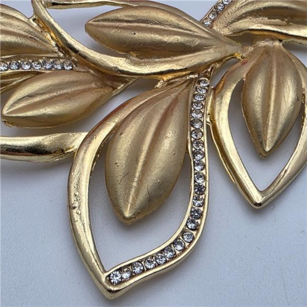 Matte Gold Tone Crystal Floral Bib Necklace Bangle Earrings Ring Set - Picture 3 of 10
